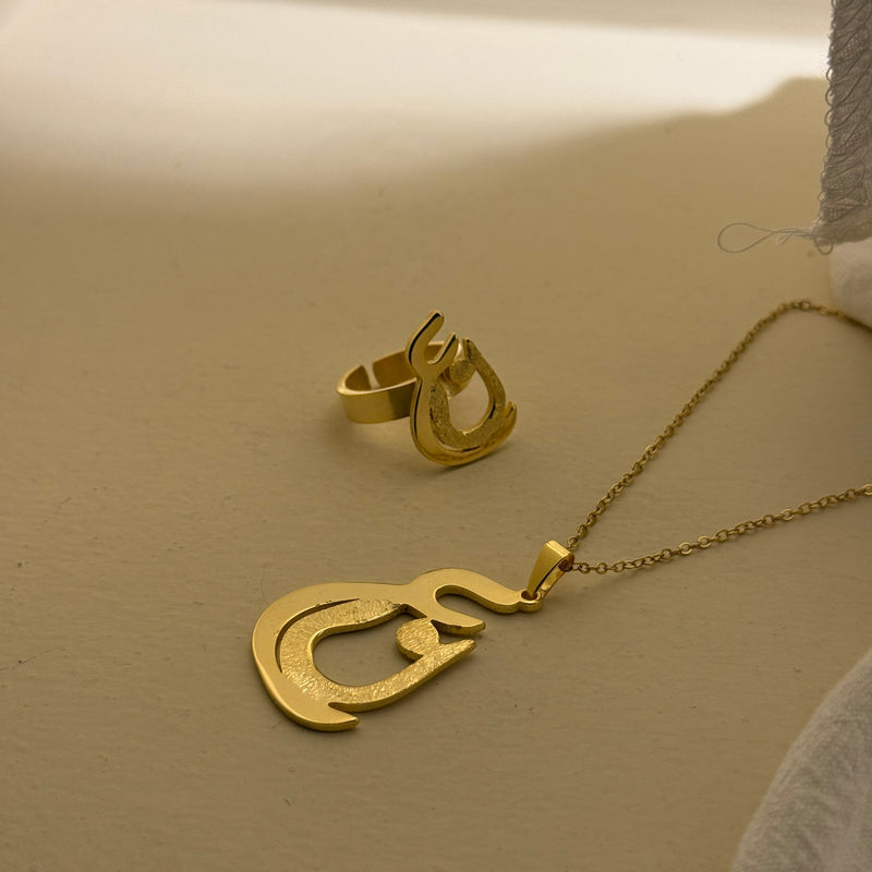 Necklace and ring with the letter of your choice