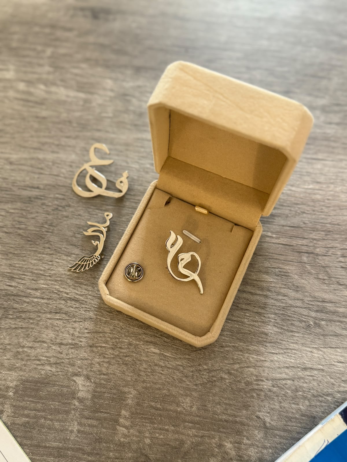 The Luxury Arabic Calligraphy Brooch